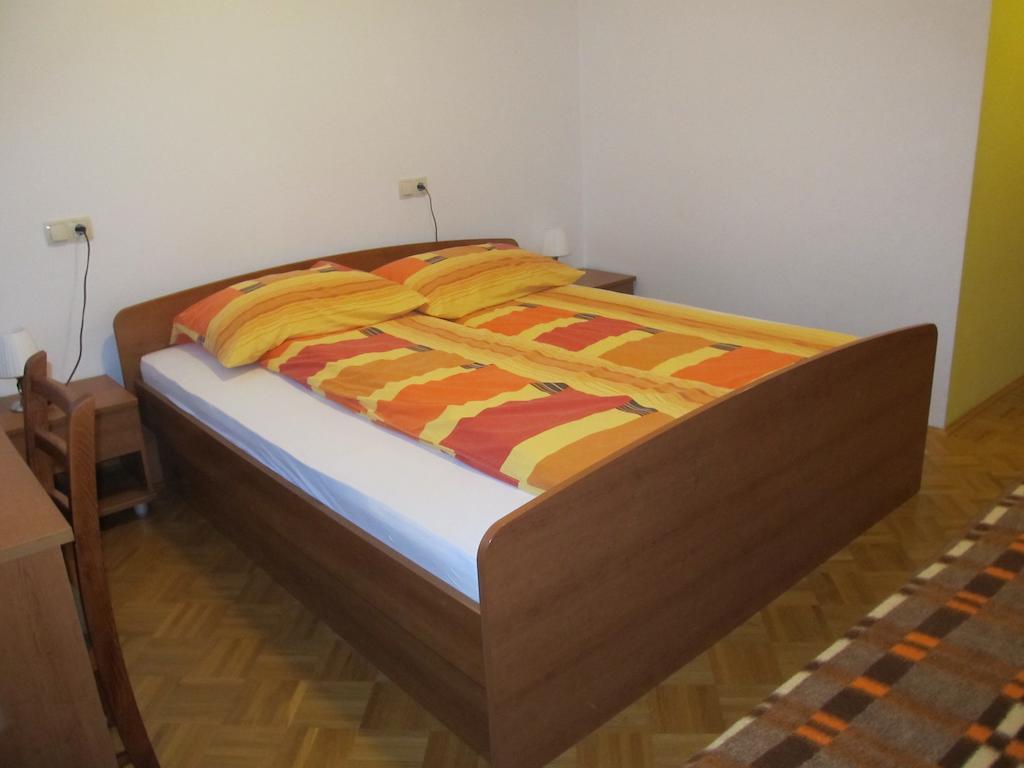Tourist Farm Ljubica Villa Poljane nad Škofjo Loko Szoba fotó