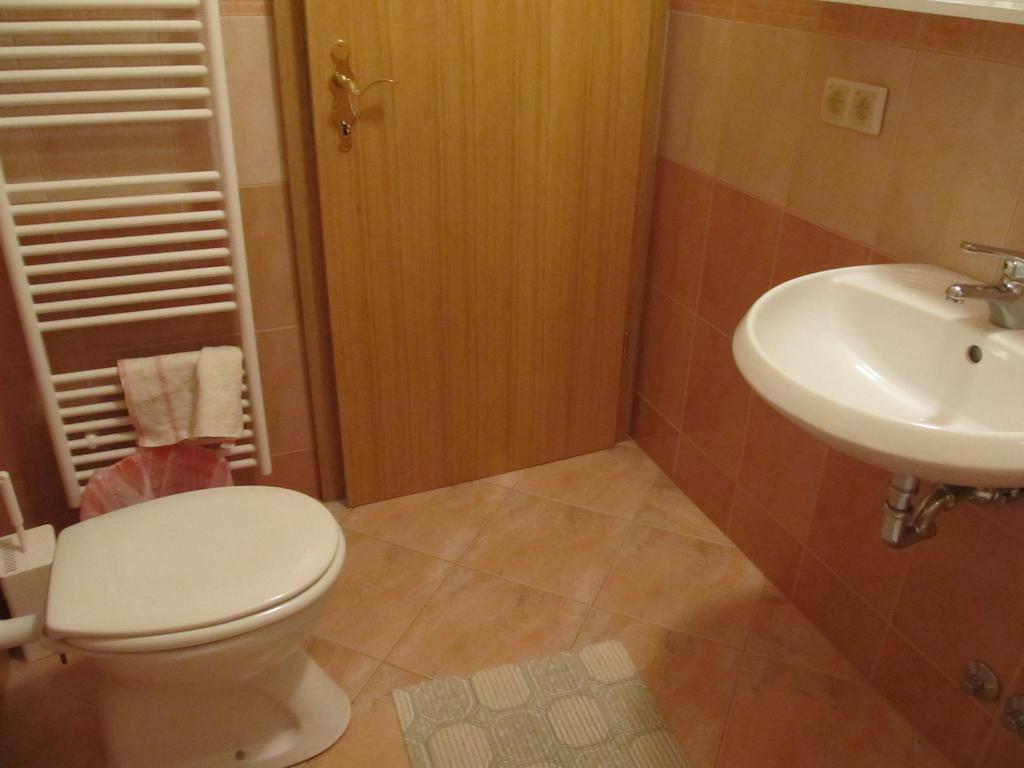 Tourist Farm Ljubica Villa Poljane nad Škofjo Loko Szoba fotó
